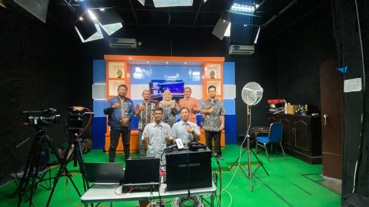 Tingkatkan Skill Guru, SMK Al Huda Kota Kediri Gelar Pelatihan Guru Multimedia Di JTV Kediri