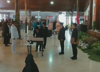 Jelang Akhir Masa Jabatan, Bupati Tulungagung Maryoto Birowo Lantik Ratusan Pejabat