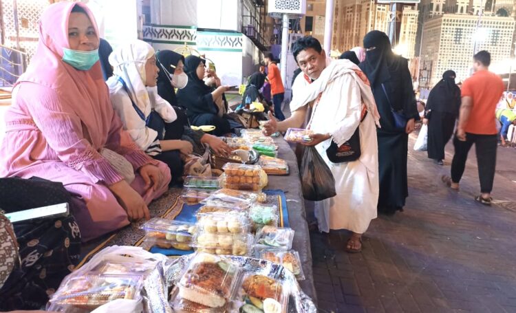 Di Makkah Ada Makanan Khas Indonesia Nasi Campur Hingga Ote – Ote