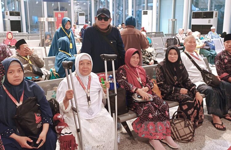 48 Jamaah Umroh Maulid Muslimah Travel Pulang Ke Tanah Air