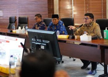 Bupati Kediri Mas Dhito Minta Dinkes Kabupaten Kediri Untuk Mengawasi Kinerja Puskesmas Yang Ada Di Wilayahnya