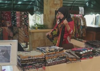 Belajar Mencanting, Memupuk Semangat Lestarikan Batik