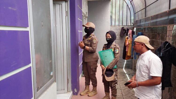 Berduaan di Kamar Kos, Satu Pasangan Bukan Suami Istri Terjaring Razia Satpol PP Tulungagung