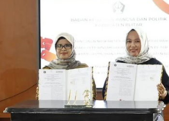 Bupati Blitar Bersama KPU dan Bawaslu Tandatangani NPHD Pemilihan Kepala Daerah