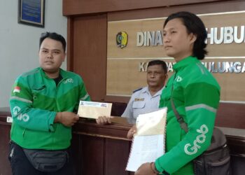 Belum Dapat Hak Sesuai Aturan Baru, Puluhan Ojek Online Sambat Ke Dishub Tulungagung