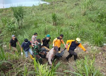 Mengapung di Sungai Brantas Tulungagung Selama Berjam-jam, Akhirnya Mayat Laki-laki Berhasil Dievakuasi: Proses Identifikasi Masih Dilakukan
