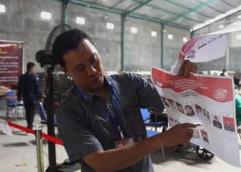 KPU Kota Kediri Temukan Puluhan Surat Suara dalam Kondisi Rusak