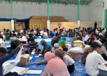 Libatkan 200 Orang, KPU Kab. Kediri Mulai Sortir Dan Lipat Surat Suara