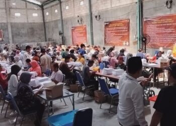KPU Kota Kediri Libatkan 100 Orang Lakukan Penyortiran dan Pelipatan Surat Suara