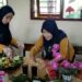 Puluhan Emak-Emak Adu Kreasi Menghias Tumpeng 