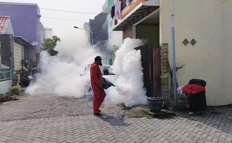 Dinas Kesehatan Kota Kediri Gelar Foging di 3 Lokasi Berbeda Bersama Puskesmas dan Kelurahan