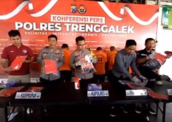 Pemandu Lagu Di Trenggalek Nyambi Jualan Okerbaya