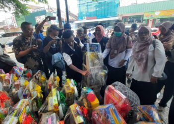 Disperdagin Kota Kediri Adakan Sidak Parcel Lebaran di 4 Toko dan Swalayan