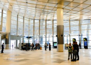 Penerbangan Perdana Bandar Udara Dhoho Kediri