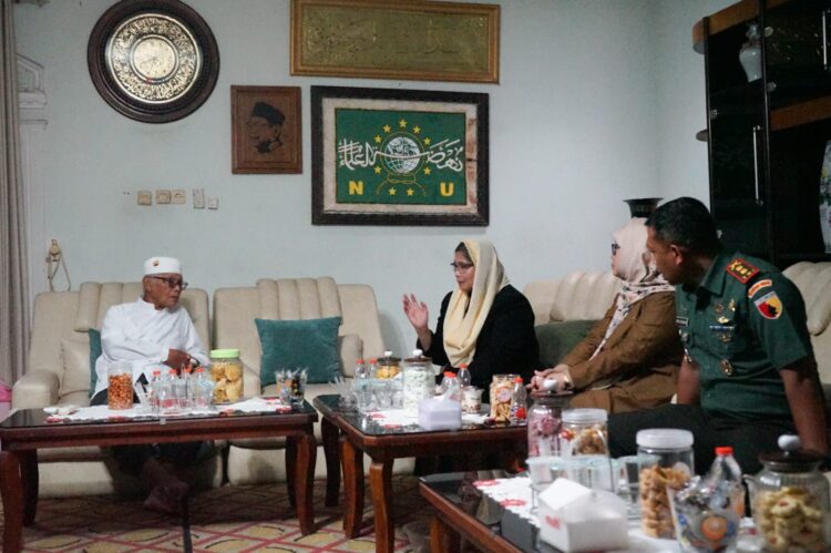 Pj Wali Kota Kediri Zanariah dan Forkopimda Plus Kota Kediri Safari Idulfitri Ke Tokoh Agama di Kota Kediri