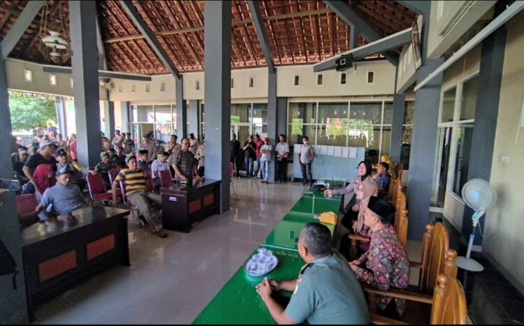 Viral! Kepala Dusun Gempolan Tulungagung Diduga Curi HP, Warga Geram Tuntut Pencopotan Jabatan