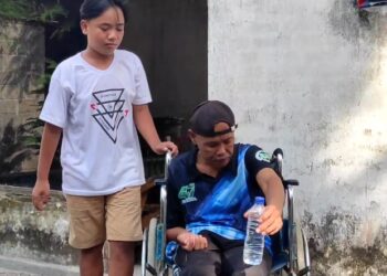 Bocah di Kediri Rawat Kedua Orang Tuanya Yang Sakit, di Rumah Tak Layak Huni
