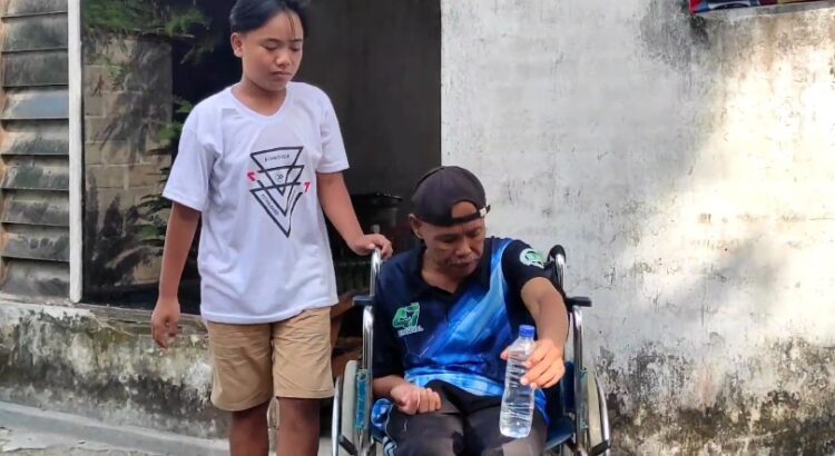 Bocah di Kediri Rawat Kedua Orang Tuanya Yang Sakit, di Rumah Tak Layak Huni