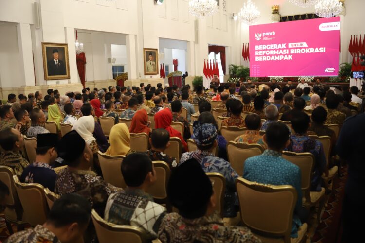 Kabupaten Nganjuk Terima Penghargaan dalam SPBE Summit 2024