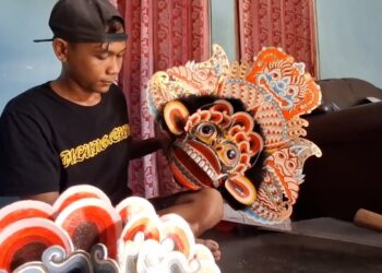 Hobi, Pemuda Tulungagung Tekuni Usaha Pembuatan Kerajinan Barongan