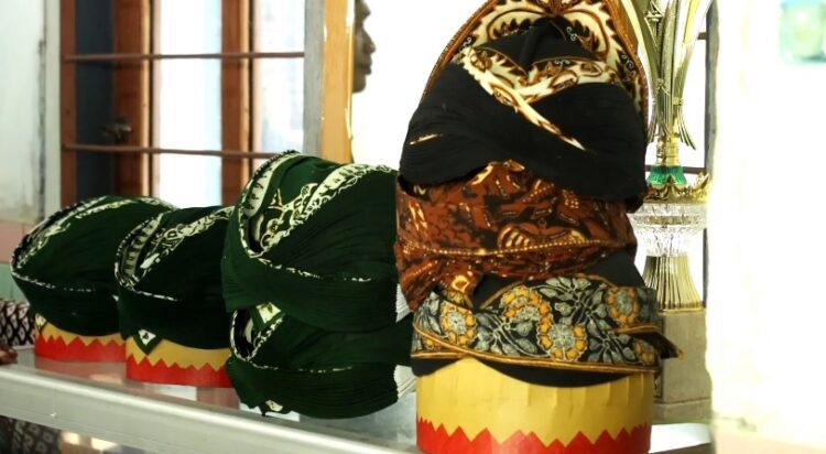 Blangkon Buatan Warga Kabupaten Kediri Ini Tembus Kalimantan dan Bontang