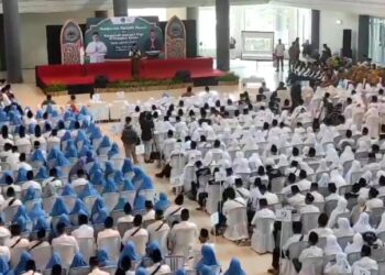 Ribuan Calon Jemaah Haji Dibekali Dengan 22 Ton Sambal Pecel