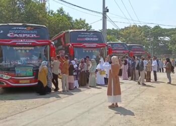 Sebanyak 304 Jamaah Haji Diberangkatkan Dari Kota Kediri