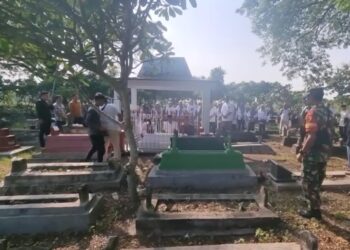 Jalan Menuju Makam Marsinah Di Nganjuk Rusak Tak Terurus