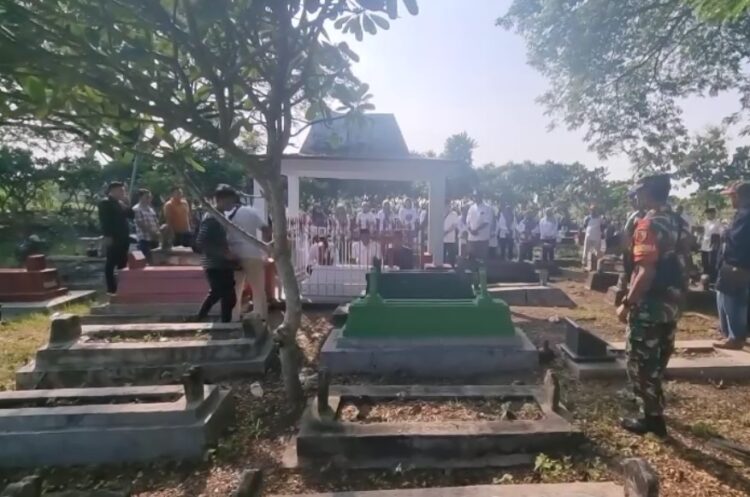 Jalan Menuju Makam Marsinah Di Nganjuk Rusak Tak Terurus