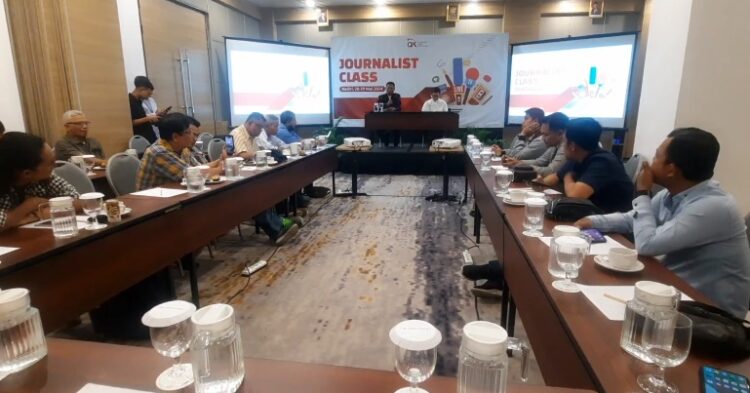 OJK Kediri Gandeng Media Untuk Edukasi Masyarakat Agar Tidak Terjebak Pinjol dan Investasi Bodong