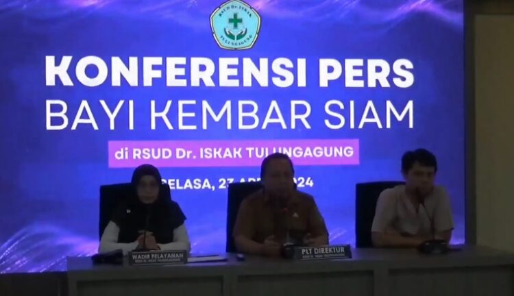 Pertumbuhan dan Kesehatan Stabil, Pasien Bayi Kembar Siam di Tulungagung Dipulangkan