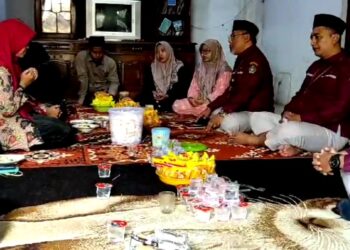 Seorang Jemaah Haji Asal Kediri Meninggal Dan Dimakamkan Di Tanah Suci, Kemenag Datangi Dan Doakan Almarhum