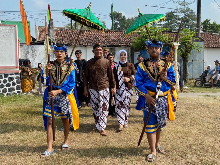 Kirab budaya & Porak 1000 Lengkong Peringati 1 Suro Oleh Pemerintah Desa Brenggolo