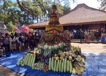 Tradisi Larung Sembonyo, Ungkapan Syukur Masyarakat Nelayan Teluk Popoh