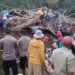 Tiga Warga di Blitar Tertimbun Tanah Longsor Saat Bekerja di Peternakan Ayam
