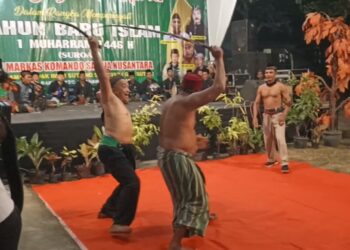 Minta Hujan Dan Tolak Balak Warga di Blitar Gelar Ritual Adu Pecut