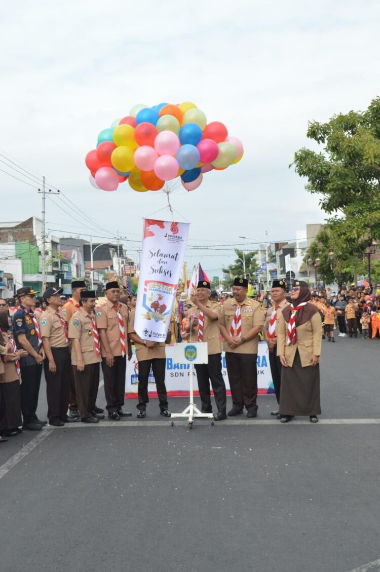 Pj. Bupati Handoko berangkatkan Gebyar Pramuka Garuda Anjuk Ladang