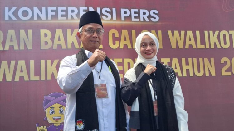 Usung Tema Kerakyatan Dan Kemapanan, Paslon Vinanda – Gus Qowim Daftar Ke KPU Kota Kediri