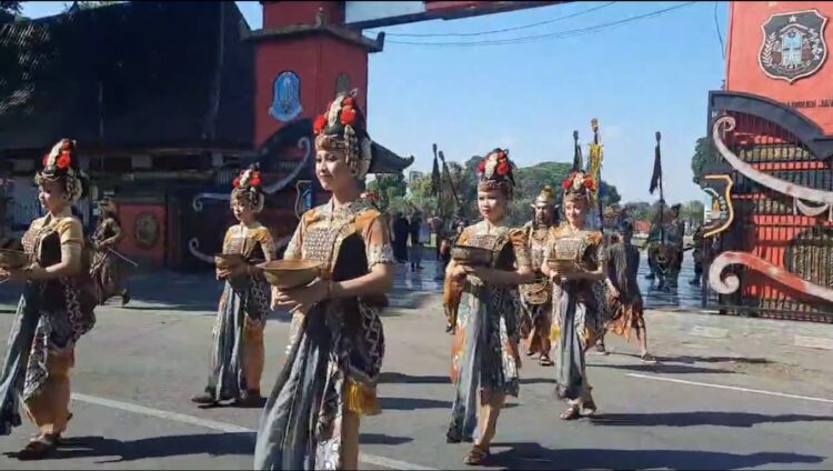 Peringati Hari Jadi Blitar Ke 700, Pemkab Blitar Gelar Upacara Adat Pisowanan Ageng