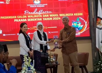 Pasangan Ferry Silviana Feronica dan Regina Nadya Suwono Bakal Daftar Ke KPU Kota Kediri