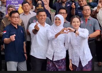 Pasangan Ferry Silviana Feronica Dan Regina Nadya Suwono Maju Dalam Pilwali Kota Kediri 2024