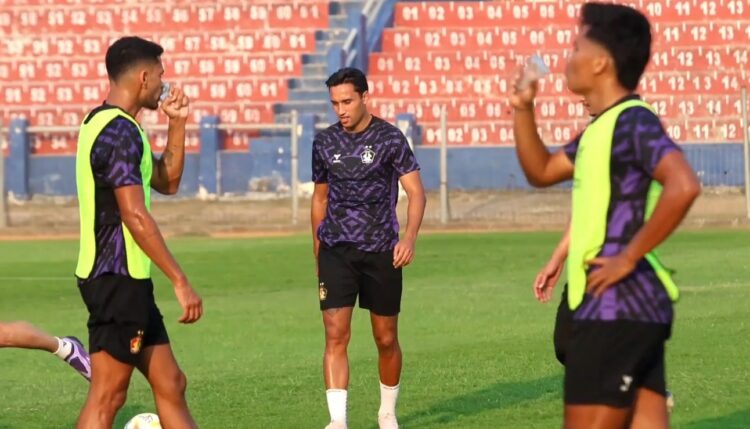Ezra Walian Akan Kembali Menjadi Starting Line Up Saat Menjamu Malut United