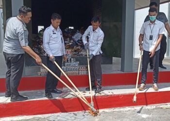 Bea Cukai Blitar Musnahkan Ratusan Ribu Batang Rokok Ilegal