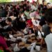 Ricuh, Warga Berebut Nasi Bersih Desa di Ngasem Kabupaten Kediri