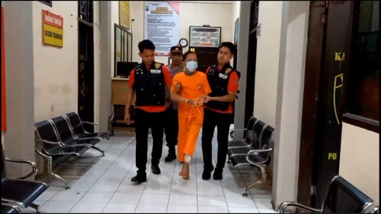 Tersangka Curas Dihadiahi Timas Panas Polres Trenggalek