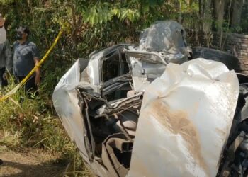 Minibus Tertabrak Kereta Api Kargo Di Tulungagung, Satu Korban Tewas