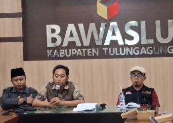 Tak Segera Dihapus, Bawaslu Akan Tertibkan Paksa Baliho Bacakada Yang Cantumkan Logo Pemkab