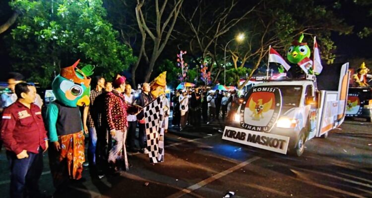 KPU Kabupaten Kediri Gelar Serah Terima Kirab Maskot Pilkada Serentak 2024
