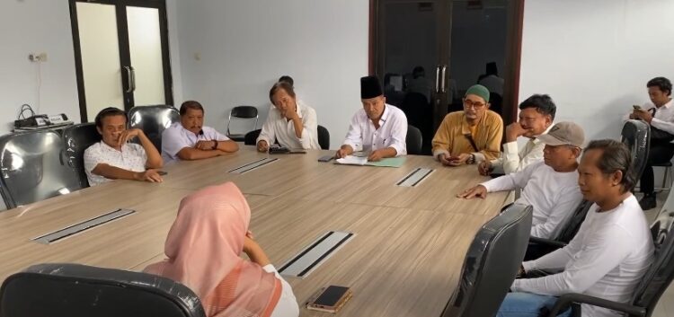 Sejumlah Orang Siap Menangkan Bumbung Kosong Dalam Pilkada Trenggalek