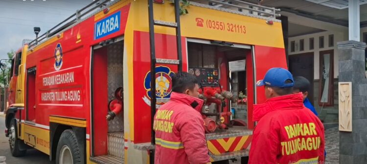 Lampu Tidur Over Heat Hingga Meleleh, Rumah Terbakar